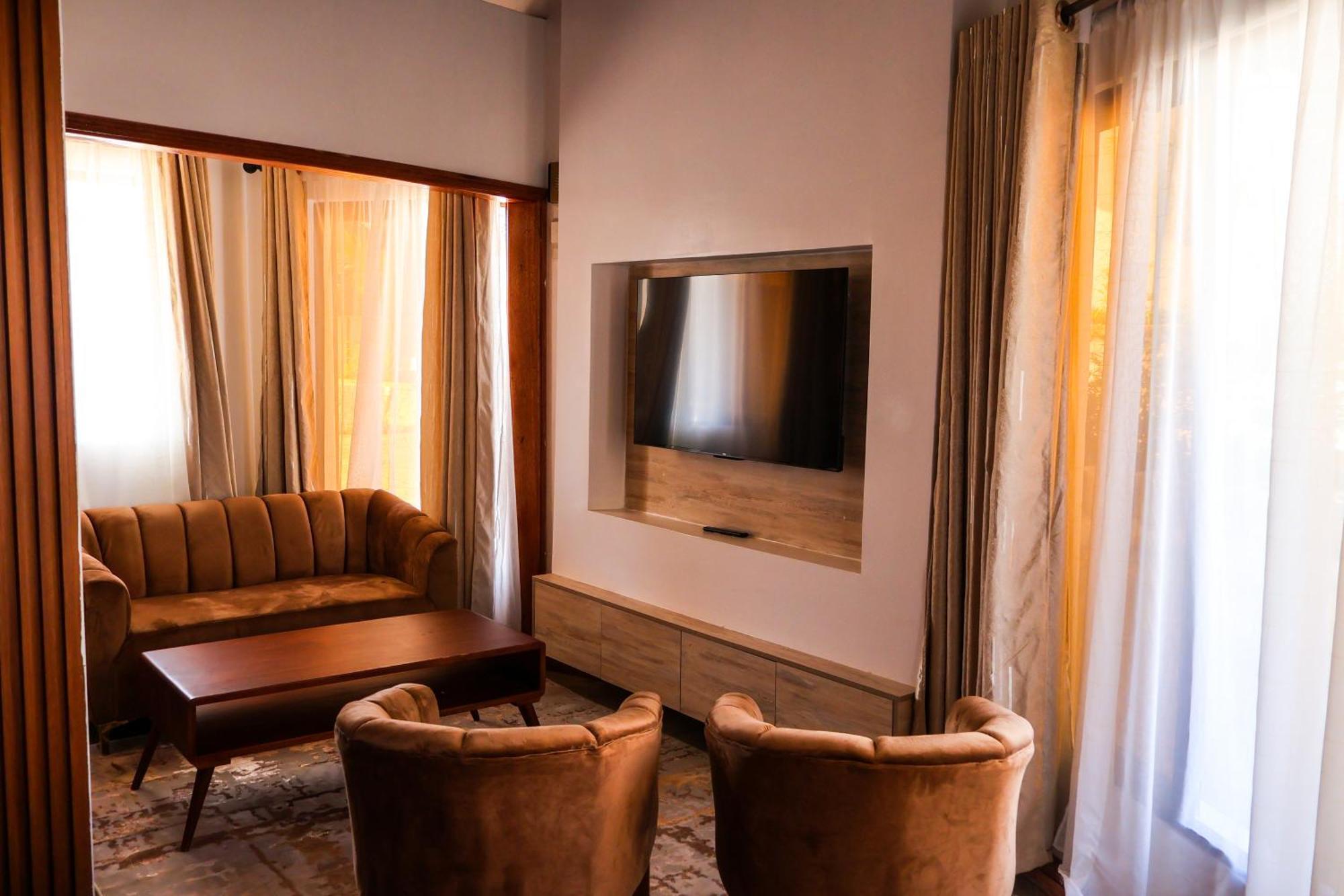 Winter Villa Resort & Spa Limited Embu 外观 照片